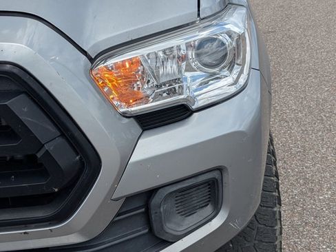 Used 2020 Toyota Tacoma SR w/ SR Convenience Package RWD image 9