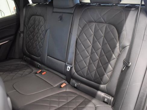 Used 2023 BMW X5 xDrive40i w/ M Sport Package AWD/4WD image 7