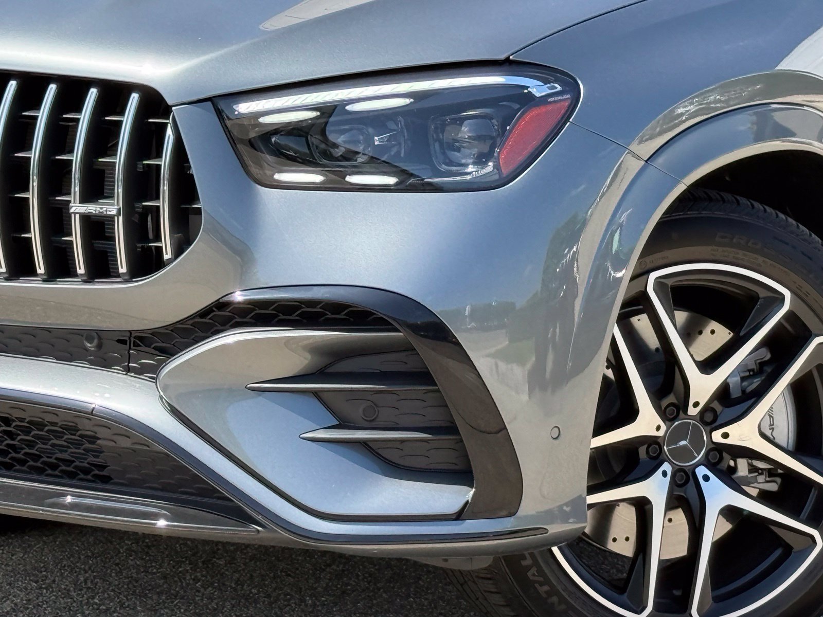 New 2026 Mercedes-Benz GLE 53 AMG 4MATIC Coupe image 3