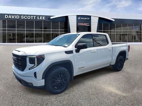 Used 2023 GMC Sierra 1500 Elevation AWD/4WD image 2