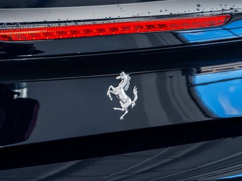 Used 2017 Ferrari 488 Spider image 28