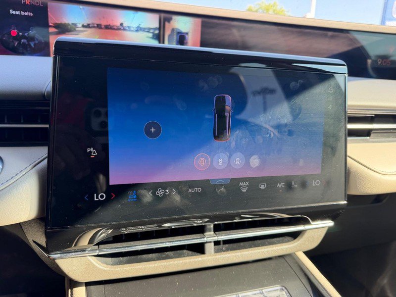 Used 2024 Lincoln Nautilus Premier AWD/4WD image 21