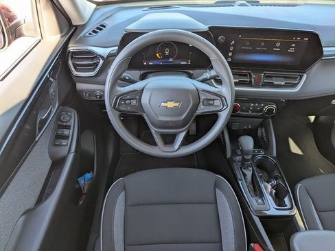 Used 2025 Chevrolet TrailBlazer LT image 26