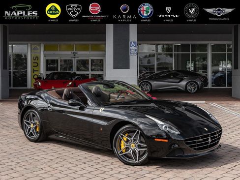 Used 2015 Ferrari California T image 51
