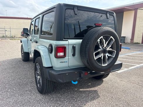 Used 2024 Jeep Wrangler Unlimited AWD/4WD image 5
