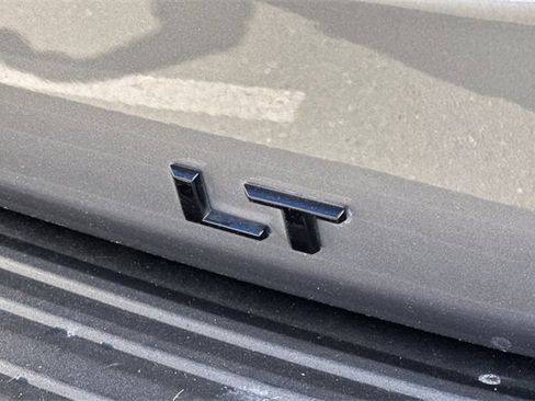 Used 2021 Chevrolet Suburban LT w/ LT Signature Package image 49