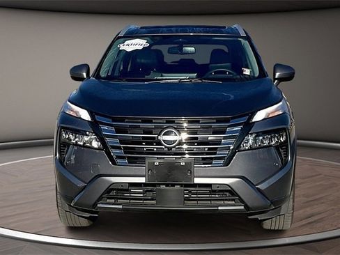 Certified 2025 Nissan Rogue SL w/ SL Premium Package image 3