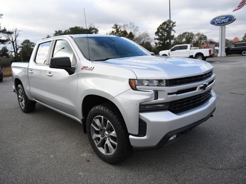 Used 2021 Chevrolet Silverado 1500 RST image 3
