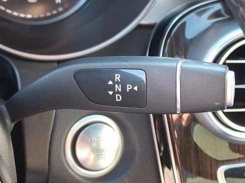 Used 2019 Mercedes-Benz GLC 300 4MATIC w/ Multimedia Package image 14