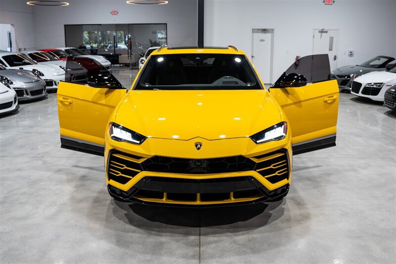 Used 2020 Lamborghini Urus AWD/4WD image 42