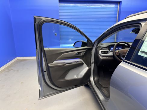 New 2027 Chevrolet Bolt RS FWD image 10