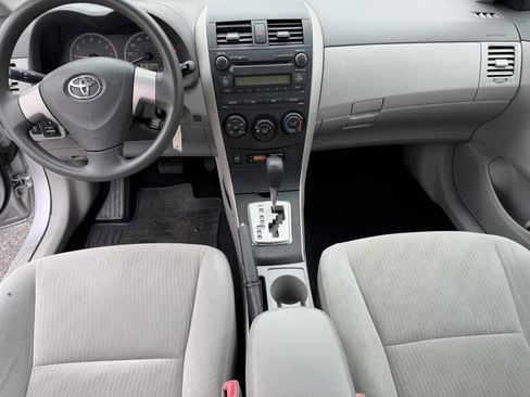 Used 2010 Toyota Corolla LE image 20