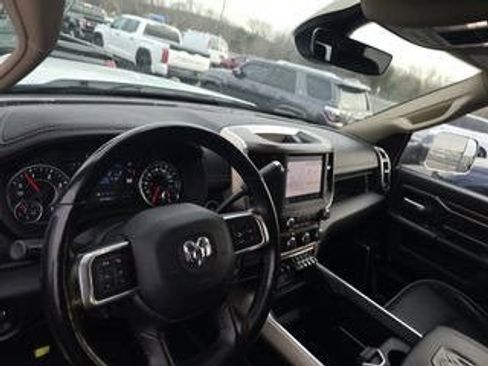 Used 2022 RAM 3500 Laramie image 18