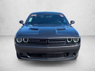 Used 2015 Dodge Challenger SXT video 2
