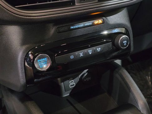 New 2026 Ford Escape SE w/ Class II Trailer Tow Package image 25