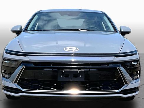 Used 2025 Hyundai Sonata SEL FWD image 4