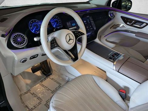 Certified 2023 Mercedes-Benz EQS 580 4MATIC SUV image 9