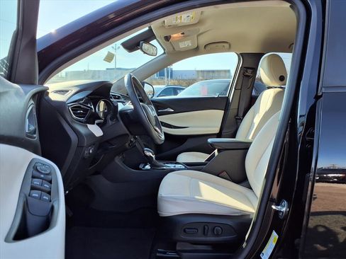Used 2021 Buick Encore GX Select image 24