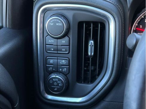 Used 2020 Chevrolet Silverado 1500 LT Trail Boss image 17