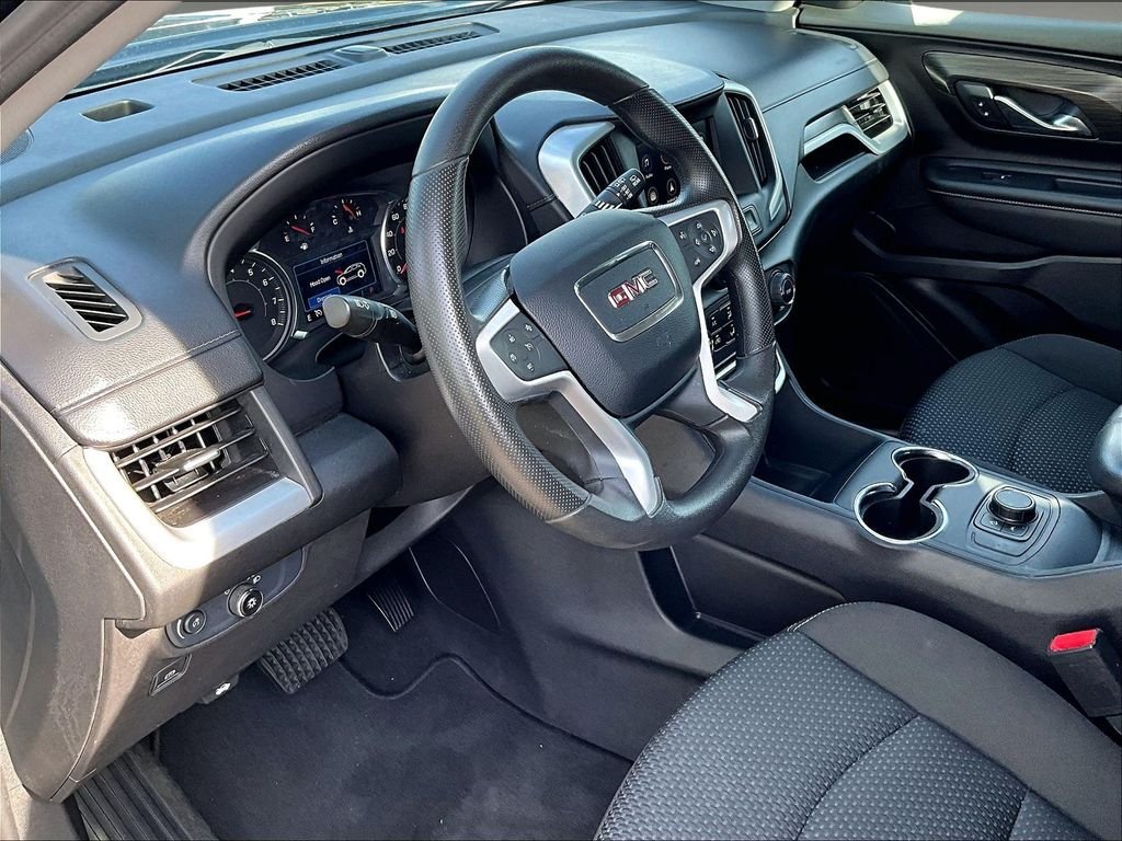 Used 2024 GMC Terrain SLE AWD/4WD image 8