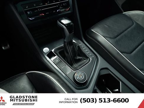 Used 2022 Volkswagen Tiguan SEL R-Line AWD/4WD image 18