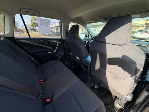 Used 2019 Toyota RAV4 LE w/ All Weather Liner Package image 15