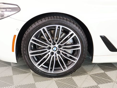 Used 2018 BMW 540i xDrive AWD/4WD image 19