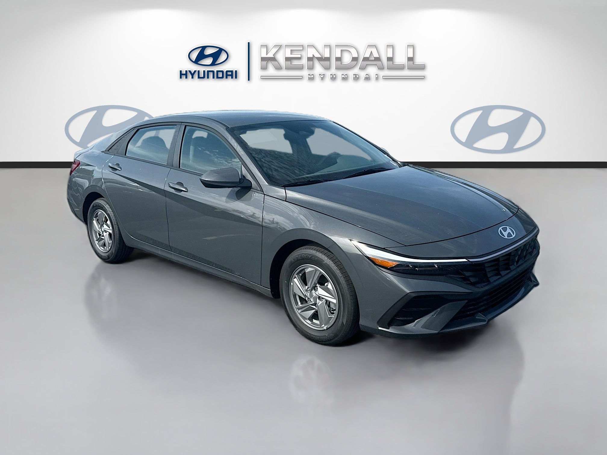 New 2026 Hyundai Elantra SE FWD image 1