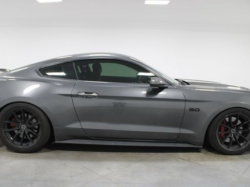 Used 2017 Ford Mustang GT Premium w/ Equipment Group 401A RWD image 11