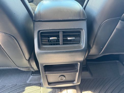 Used 2022 Ford Edge SEL AWD/4WD image 29