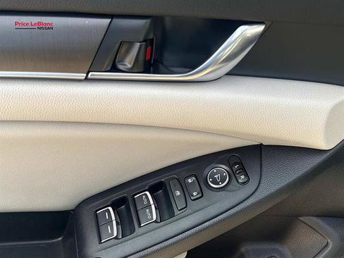 Used 2019 Honda Accord LX image 18
