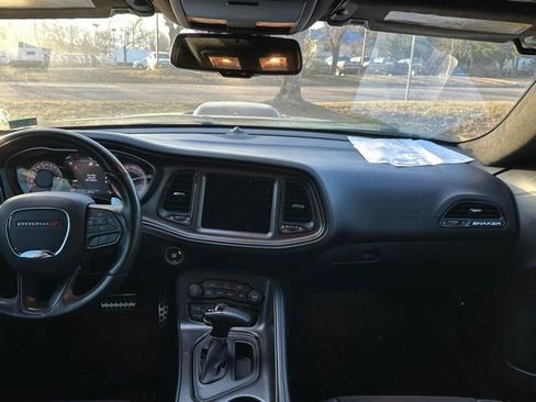 Used 2021 Dodge Challenger R/T Scat Pack w/ Shaker Package image 27