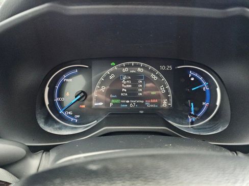 Used 2020 Toyota RAV4 Limited image 27