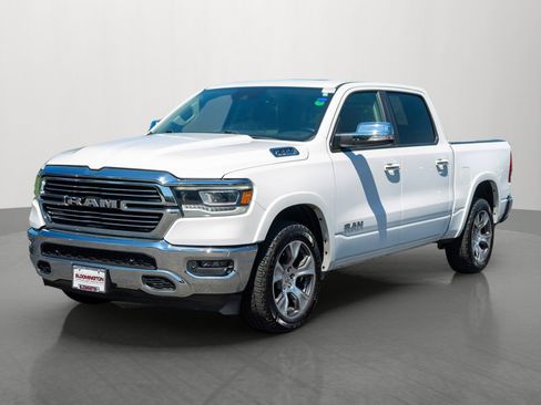 Used 2022 RAM 1500 Laramie AWD/4WD image 3