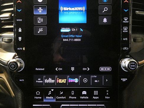 New 2026 RAM 2500 Limited AWD/4WD image 14