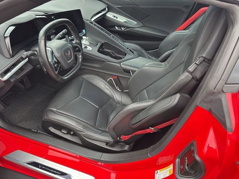 Used 2022 Chevrolet Corvette Stingray Coupe w/ Z51 Performance Package image 2