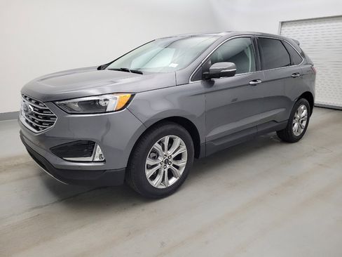 Used 2024 Ford Edge Titanium AWD/4WD image 2