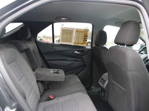Used 2023 Chevrolet Equinox LT image 31