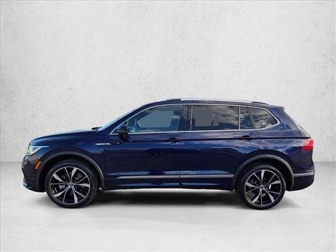Used 2022 Volkswagen Tiguan SEL R-Line AWD/4WD image 9