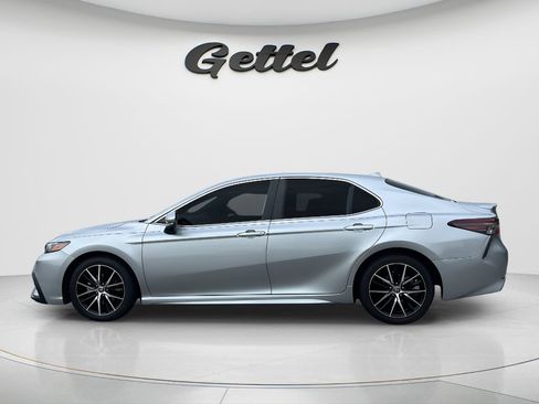 Used 2023 Toyota Camry SE w/ Convenience Package FWD image 8