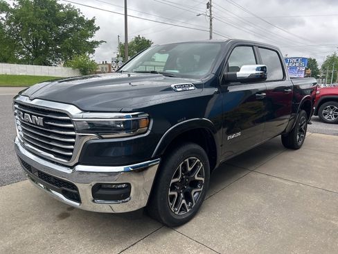 New 2025 RAM 1500 Laramie image 5