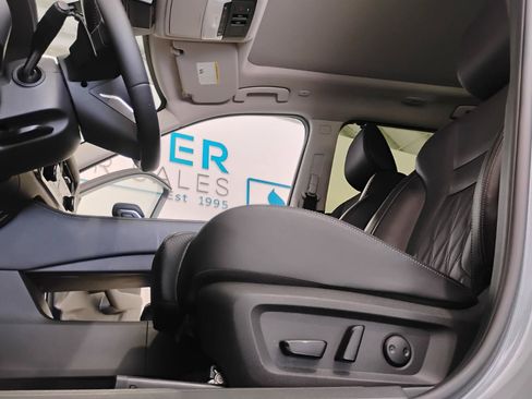 Used 2024 Nissan Rogue Platinum w/ Platinum Premium Package FWD image 62