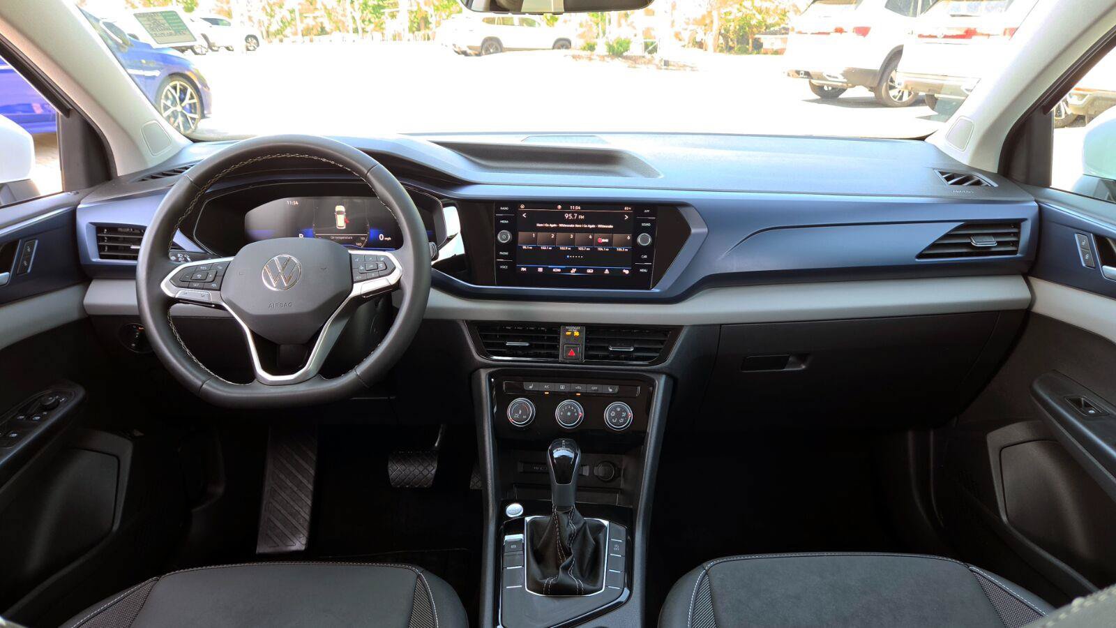Certified 2023 Volkswagen Taos SE w/ Panoramic Sunroof Package FWD image 58