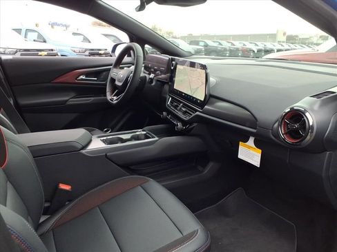 New 2026 Chevrolet Equinox EV RS image 18