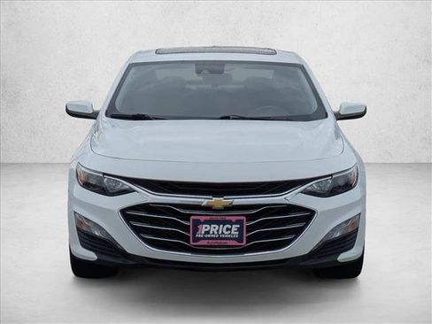 Used 2024 Chevrolet Malibu LT FWD image 2