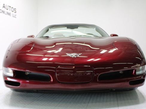 Used 2003 Chevrolet Corvette 50th Anniversary Edition w/ Preferred Equipment Group1 image 11