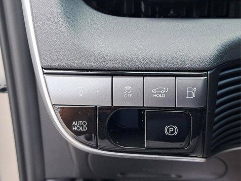 New 2025 Hyundai Ioniq 5 SEL image 25