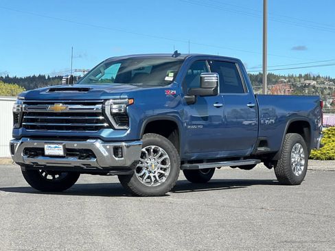 New 2026 Chevrolet Silverado 3500 LTZ w/ LTZ Plus Package AWD/4WD image 1