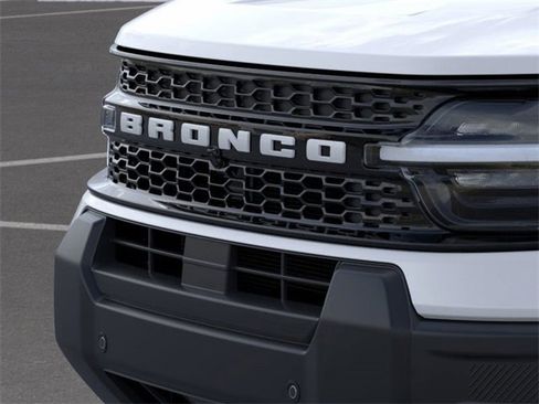New 2025 Ford Bronco Sport Outer Banks w/ Outer Banks Tech Package+ image 17