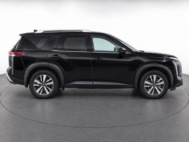 Used 2024 Nissan Pathfinder SL AWD/4WD image 7